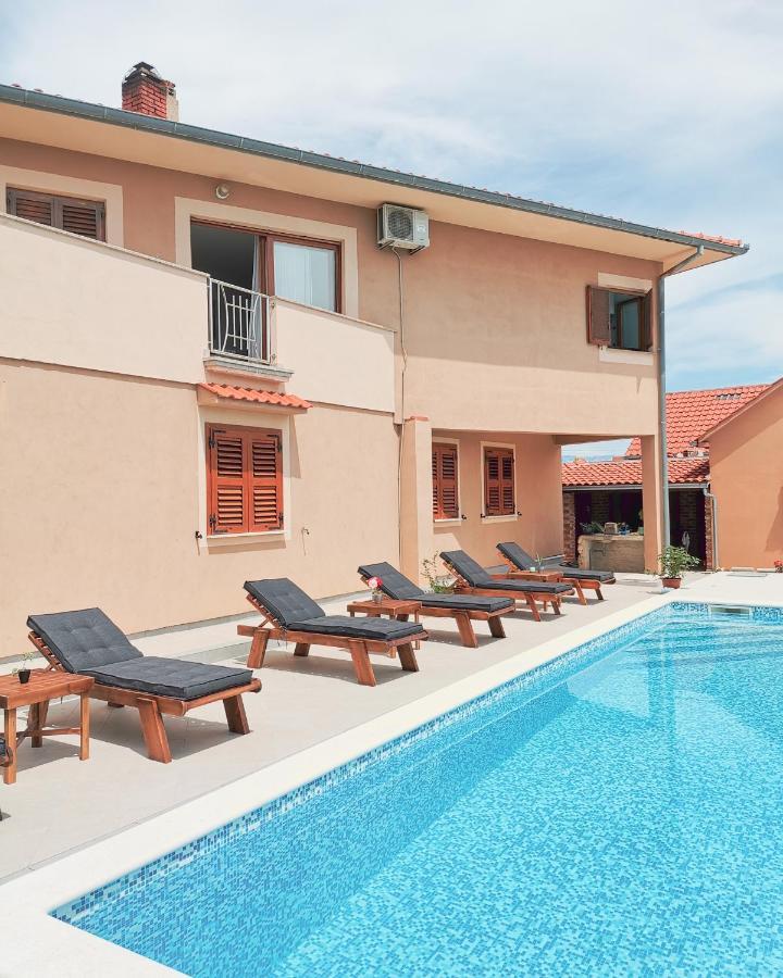 Apartments Matesic Ninski Stanovi Exteriér fotografie